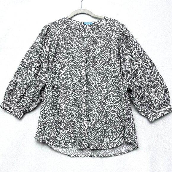 J. McLaughlin Tops - J McLaughlin Leopard Button Up LARGE Silk Blend Blouse Gray V Neck Top Peasant